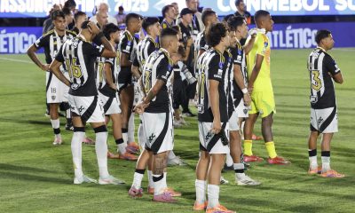 Foto de archivo de los jugadores del Atlético Mineiro tras perder la Copa Sudamericana, ante Lanús, el pasado 22 de noviembre de 2025. EFE/ Mauricio Dueñas Castañeda