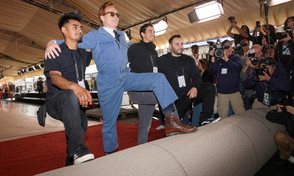 EFE/EPA/CHRIS TORRES