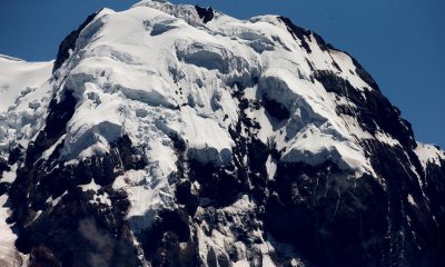 Fotografía fechada el 15 de febrero del 2019 del Volcán Antisana, que cuenta con una cobertura glaciar y está ubicado en la provincia de Napo (Ecuador). EFE/José Jácome