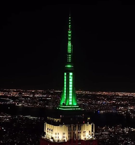 Captura de video tomada de la cuenta oficial en instagram @empirestatebldg del Empire State Building iluminado en su parte más alta con los colores de la bandera de México este martes, como parte del comienzo de la Copa Mundial de fútbol 2026 en Nueva York (EE.UU.). EFE/ @empirestatebldg /SOLO USO EDITORIAL/NO VENTAS/SOLO DISPONIBLE PARA ILUSTRAR LA NOTICIA QUE ACOMPAÑA (CRÉDITO OBLIGATORIO)