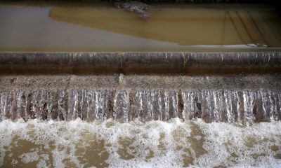 Fotografía de archivo de una planta de tratamiento de agua potable. EFE EFE/J. J. Guillén