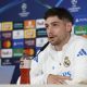 El jugador del Real Madrid Federico Valverde, durante la rueda de prensa que ha ofrecido este martes en Valdevevas tras el entrenamiento del equipo. EFE/ Chema Moya