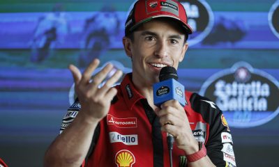 El nueve veces campeón de motociclismo Marc Márquez expresó este lunes en Sao Paulo que se le "hace raro" ver en la Fórmula Uno que el piloto "tiene que reducir marcha" para conservar batería. EFE/ Sebastiao Moreira