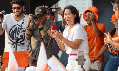 La candidata presencial, Keiko Fujimori, celebra el Día Internacional de la Mujer, y el 16 aniversario del partido político Fuerza Popular este domingo, en el distrito de San Juan de Lurigancho en Lima (Perú). EFE/ Renato Pajuelo
