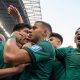 Jugadores de la selección de Bolivia celebran este jueves en la ciudad mexicana de Monterrey la victoria por 2-1 sobre la de Surinam que los pone en la final de la repesca intercontinental contra Irak por un cupo en el Mundial, el 31 de marzo en el mismo escenario, el estadio BBVA. EFE/ Miguel Sierra