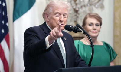 El presidente de Estados Unidos, Donald Trump (izq.), en una fotografía de archivo. EFE/YURI GRIPAS