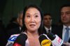 La candidata presidencial por el partido Fuerza Popular, Keiko Fujimori, habla con periodistas a su llegada al Centro de Convenciones este 25 de marzo de 2026, en Lima (Perú). EFE/ Renato Pajuelo
