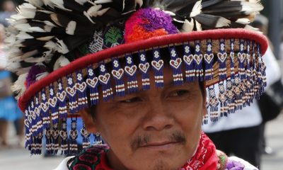 Según registros, en México existen 68 lenguas nacionales, 11 familias y 364 variantes lingüísticas, de las cuales "muchas están cayendo en desuso y se dirigen a la extinción".
 EFE/ Mario Guzmán