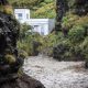 El agua corre con fuerza por el barranco de Las Angustias, en La Palma, tras las intensas precipitaciones que ha dejado en la isla la borrasca Therese. EFE/Luis G. Morera