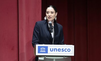 La secretaria de Cultura de México, Claudia Curiel, habla durante la mesa de diálogo por los 80 años de la UNESCO este martes, el Museo Nacional de Antropología de Ciudad de México (México). EFE/José Méndez