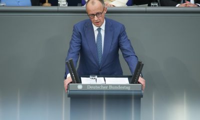 - El canciller alemán Friedrich Merz pronuncia un discurso en el Parlamento alemán Bundestag en Berlín, Alemania, 18 de marzo de 2026. El canciller alemán Friedrich Merz realizó una declaración gubernamental sobre la próxima reunión del Consejo Europeo. (Alemania) EFE/EPA/CLEMENS BILAN