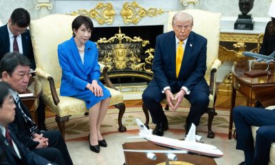La primera ministra de Japón, SanaeTakaichi (i), junto al presidente de Estados Unidos, Donald J Trump (d), durante su visita a Washington.
EFE/EPA/Aaron Schwartz /POOL