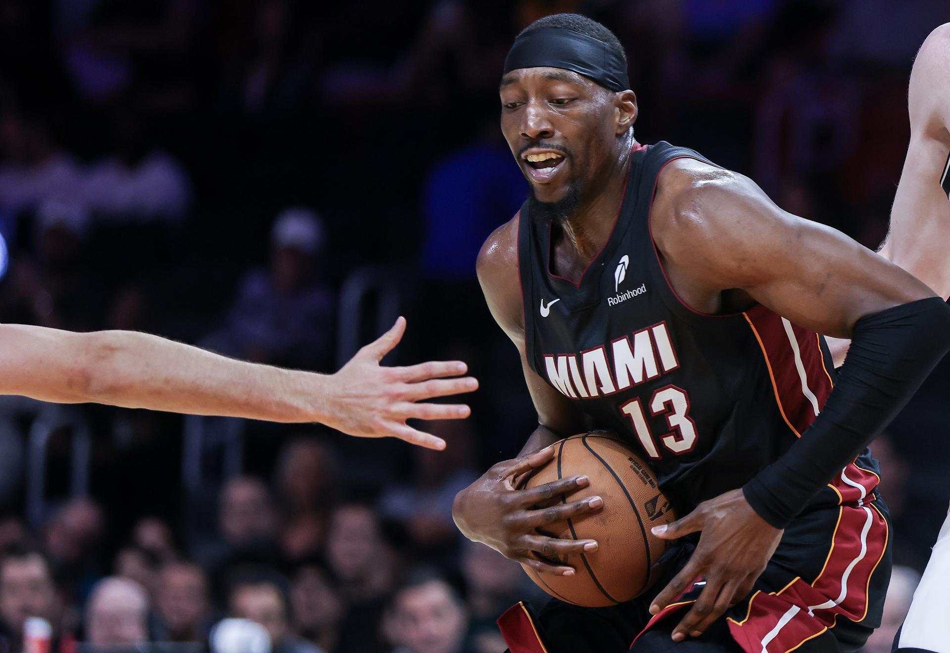 Foto de archivo de Bam Adebayo, del Miami Heat. EFE/EPA/CRISTOBAL HERRERA-ULASHKEVICH SHUTTERSTOCK OUT