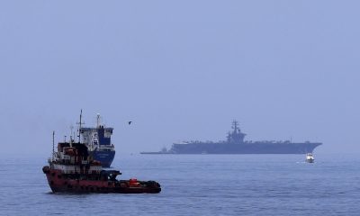 Fotografía del portaviones de Estados Unidos USS Nimitz a su llegada este domingo a Ciudad de Panamá (Panamá). EFE/ Bienvenido Velasco