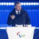 Andrew Parsons, presidente del Comité Paralímpico Internacional, durante la ceremonia de clausura de los Juegos Paralímpicos de Invierno Milano Cortina 2026 en Cortina d'Ampezzo, Italia. EFE/EPA/CLAUDIO THOMA USO EDITORIAL SÓLO