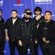 Fotografía de archivo de los integrantes de la banda Fuerza Regida posan en la alfombra azul de los premios Billboard de la Música Latina en el Jackie Gleason Theatre, en Miami Beach (Estados Unidos). EFE/ Marlon Pacheco