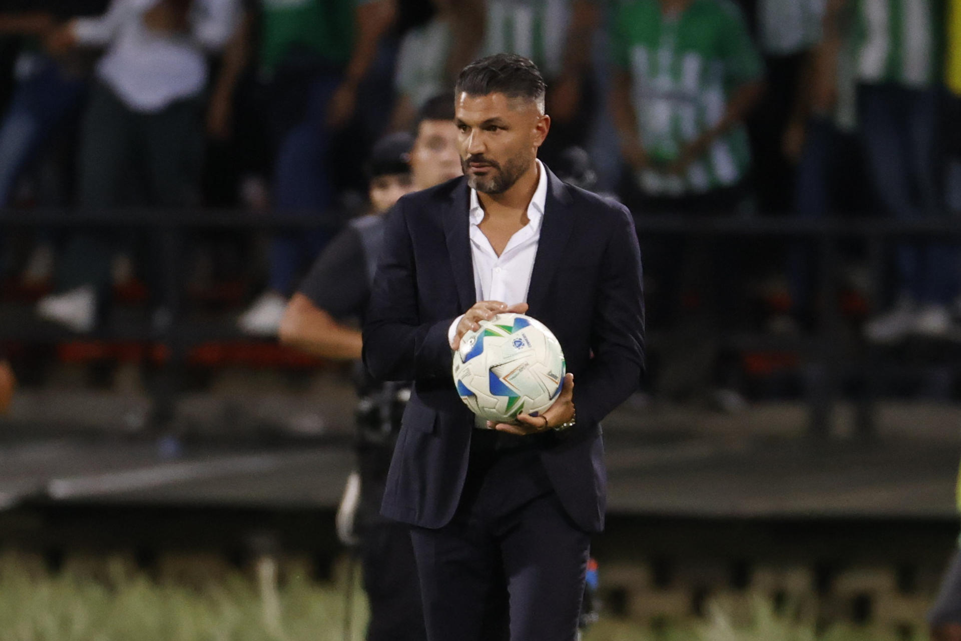 Imagen de archivo del entrenador Javier Gandolfi. EFE/Mauricio Dueñas Castañeda