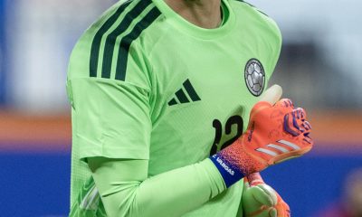 Fotografía de archivo donde aparece el portero Camilo Vargas de Colombia. EFE/ Angel Colmenares