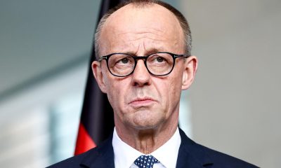 El canciller alemán Friedrich Merz asiste a una conferencia de prensa conjunta con el primer ministro holandés Rob Jetten (no aparece en la foto) en la Cancillería en Berlín, Alemania, 16 de marzo de 2026. Jetten realiza su primera visita a Berlín para fortalecer las relaciones bilaterales como nuevo primer ministro de los Países Bajos. (Alemania, Países Bajos; Holanda) EFE/EPA/FILIP SINGER