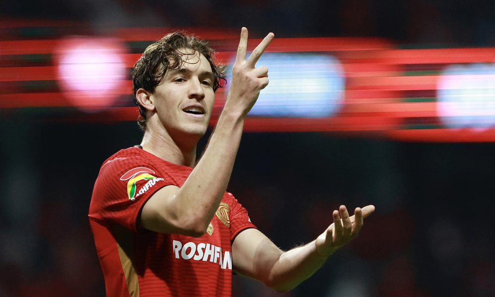 Marcel Ruiz de Toluca celebra un gol durante un partido de la Liga MX en el estadio Nemesio Diez en Toluca (México). Imagen de archivo. EFE/Felipe Gutiérrez