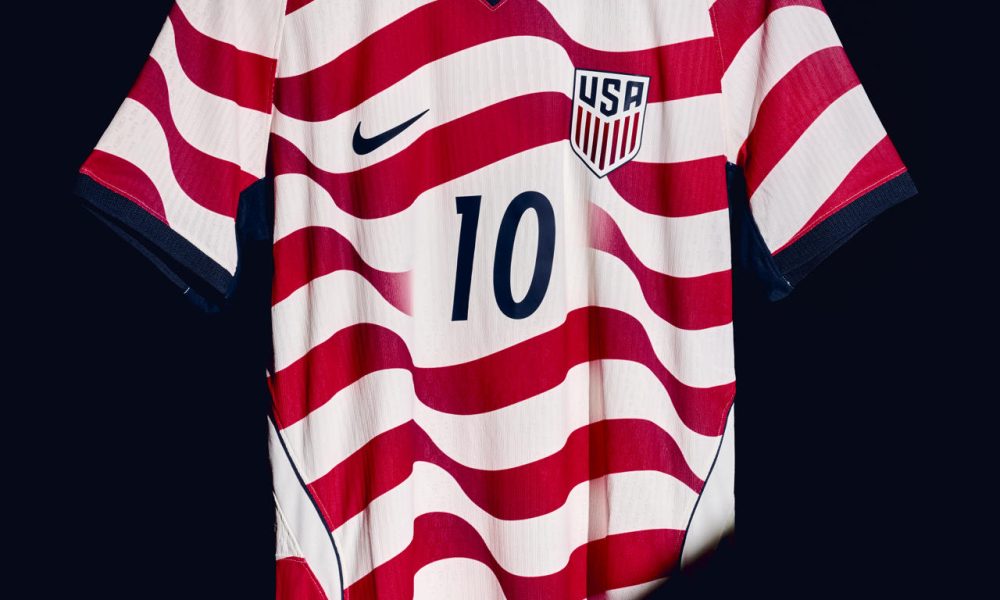 Fotografía cedida por US Soccer que muestra la camiseta que utilizará la selección de Estados Unidos durante la Copa Mundial de la FIFA 2026. EFE/ Us Soccer /SOLO USO EDITORIAL/NO VENTAS/ SOLO DISPONIBLE PARA ILUSTRAR LA NOTICIA QUE ACOMPAÑA (CRÉDITO OBLIGATORIO)