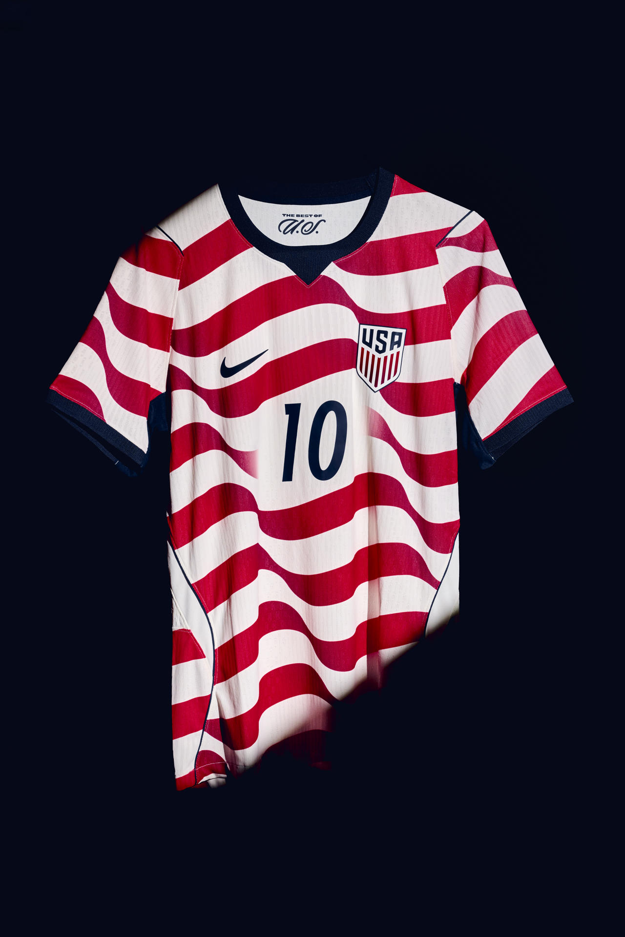 Fotografía cedida por US Soccer que muestra la camiseta que utilizará la selección de Estados Unidos durante la Copa Mundial de la FIFA 2026. EFE/ Us Soccer /SOLO USO EDITORIAL/NO VENTAS/ SOLO DISPONIBLE PARA ILUSTRAR LA NOTICIA QUE ACOMPAÑA (CRÉDITO OBLIGATORIO)