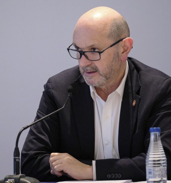 El presidente de la Real Federación española de fútbol, Rafael Louzán. EFE/Gregorio Marrero.
