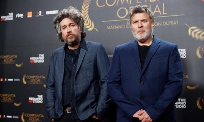 Imagen de archivo de los cineastas argentinos Mariano Cohn y Gastón Duprat. EFE / Javier Lizón.