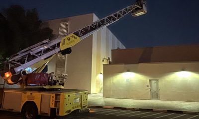 Fotografía difundida en la cuenta en X @DXBMediaOffice de la Oficina de Medios del Gobierno de Dubái de un vehículo de bomberos luego de controlar un incendio cerca al consulado de EE.UU. en Dubái (EAU). EFE/ @DXBMediaOffice