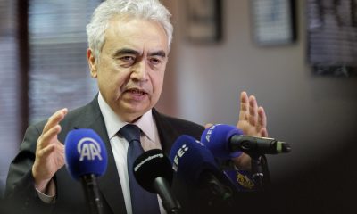 El director ejecutivo de la Agencia Internacional de Energía (IEA), Fatih Birol, este viernes durante una conferencia de prensa en Bruselas, Bélgica. EFE/EPA/OLIVIER MATTHYS