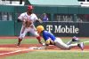 El colombiano Michael Arroyo (d) se desliza en tercera base ante el canadiense Abraham Toro durante el juego del Clásico Mundial de Béisbol de este sábado en el estadio Hiram Bithorn de San Juan. EFE/ Thais Llorca
