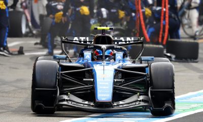 El piloto español de Williams Carlos Sainz Jr tras una parada en boxes durante el Gran Premio de Japón de Fórmula 1 en el circuito Suzuka International Racing Course en Suzuka. EFE/EPA/FRANCK ROBICHON / POOL