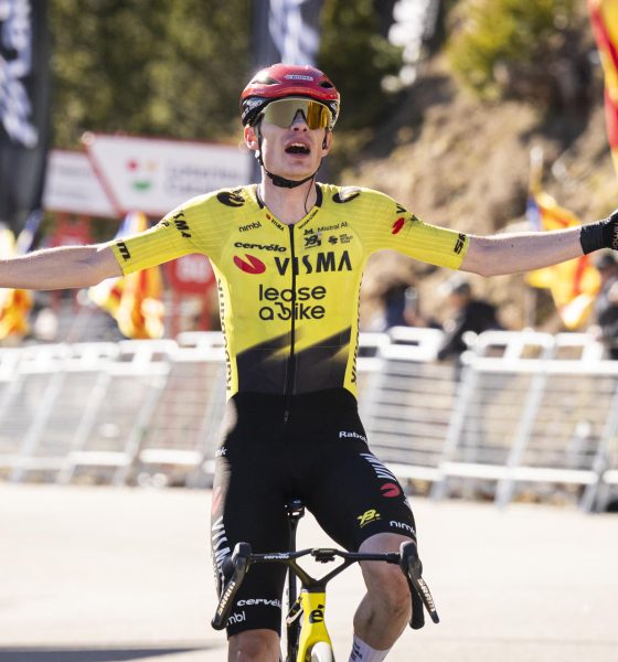 El danés Jonas Vingegaard (Team Visma / Lease a Bike) se erigió en el nuevo líder de la Volta Ciclista a Catalunya, tras ganar en solitario la quinta etapa, de 153,1 kilómetros, con inicio en La Seu d'Urgell (Lleida) y final en el puerto de categoría especial de Coll de Pal. EFE/Siu Wu