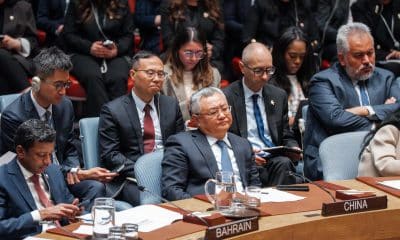 El embajador de China ante la Organización de Naciones Unidas, Fu Cong, durante una sesión de emergencia del Consejo de Seguridad en Nueva York, el 28 de febrero de 2026, tras los ataques militares conjuntos de Israel y EE.UU. contra Irán. EFE/EPA/OLGA FEDOROVA