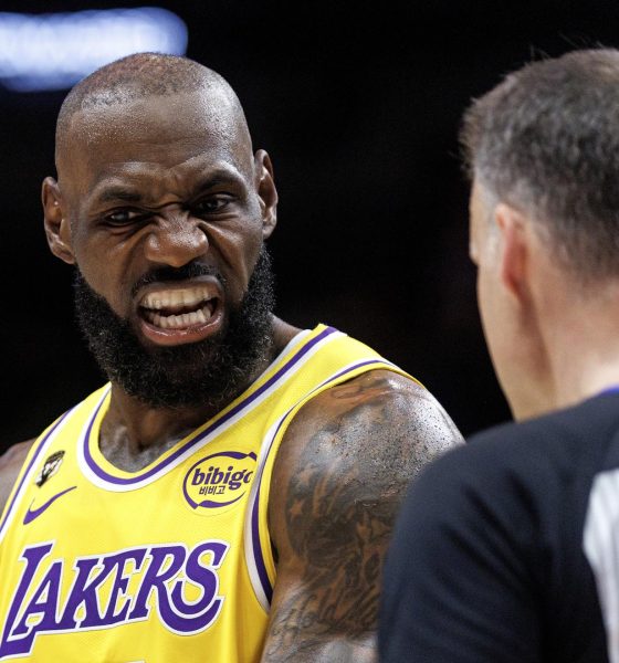 Fotografía tomada el viernes 20 de marzo al astro de Los Angeles Laker, LeBron James, quien este sábado se convirtió en el jugador con más partidos en la historia de la NBA. EFE/EPA/CRISTOBAL HERRERA-ULASHKEVICH SHUTTERSTOCK OUT