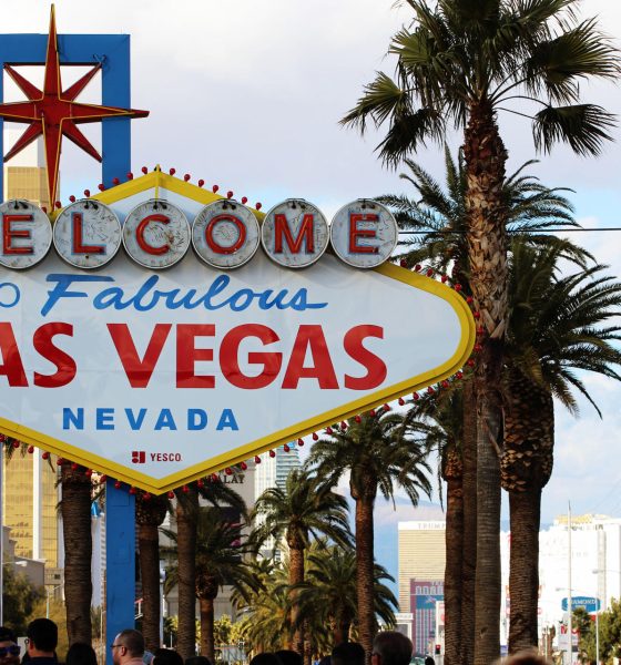 Cartel de bienvenida en Las Vegas. EFE/Adriana Arévalo