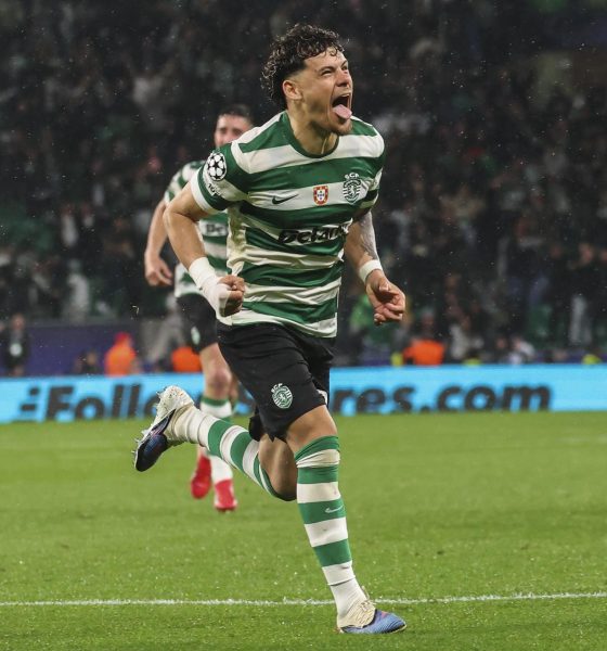 El jugador del Sporting CP Maxi Araujo celebra el 4-0 durante el partido de vuelta de octavos de final de la UEFA Champions League que han jugado Sporting CP y FK Bodo/Glimt, en Lisboa, Portugal. EFE/EPA/ANTONIO COTRIM