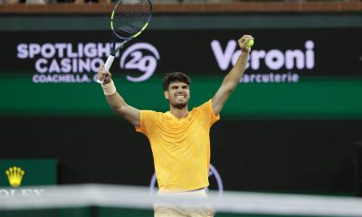 Carlos Alcaraz superó al británico Cameron Norrie y se clasificó para su quinta semifinal consecutiva en el Masters 1.000 de Indian Wells (Estados Unidos). EFE/EPA/JOHN G. MABANGLO