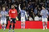 El delantero de la Real Sociedad, Mikel Oyarzabal (c), celebra el primer gol del equipo donostiarra durante el encuentro correspondiente a la jornada 28 de LaLiga que Real Sociedad y Osasuna disputaron en el estadio de Anoeta, en San Sebastián. EFE / Juan Herrero.
