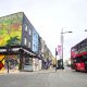 -La National Gallery de Londres junto con Global Street Art transforman alguna de sus pinturas más importantes en arte callejero e inaguran su primer mural '¡Sorprendido! Tigre en una tormenta tropical' de Henri Rousseau en el barrio de Camden.-EFE/ Guillermo Garrido