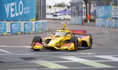 El piloto español de la escudería Chip Ganassi Racing, Alex Palou, participa en una carrera, en el Firestone Grand Prix en San Petersburgo, Florida (EE.UU.). EFE/Alberto Boal