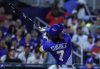 El tercera base de Venezuela Eugenio Suárez en acción durante el partido del Clásico Mundial de Béisbol 2026 ante Nicaragua en el loanDepot park en Miami, Florida, EE. UU. EFE/EPA/CRISTOBAL HERRERA-ULASHKEVICH
