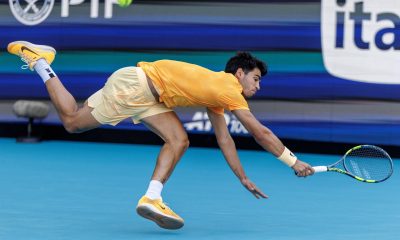 El español Carlos Alcaraz quedó eliminado en el Miami Open en la tercera ronda. EFE/EPA/CRISTOBAL HERRERA-ULASHKEVICH