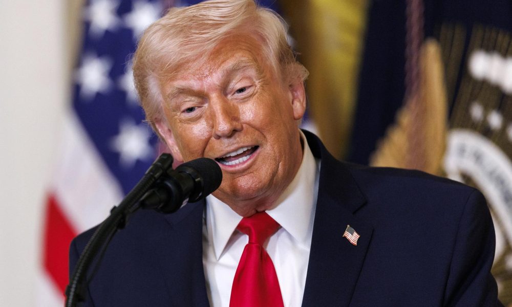 El presidente de EE.UU., Donald Trump,en una fotografía de archivo. EFE/WILL OLIVER