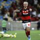 Giorgian De Arrascaeta, de Flamengo, celebra un gol en un partido de la fase de grupos de la Copa Libertadores entre Flamengo e Independiente Medellín en el estadio Maracaná en Río de Janeiro (Brasil). EFE/Antonio Lacerda