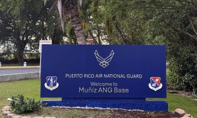 Fotografía que muestra un cartel en el ingreso de la base Muñíz Ang de la Guardia Nacional de Puerto Rico este jueves, en San Juan (Puerto Rico). EFE/Esther Alaejos