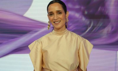 La cantante Julieta Venegas posa en la alfombra rosa de las ‘Mujeres Latinas en la Música 2026’ este jueves, en los estudios de Telemundo en Miami (EE.UU.). EFE/ Alberto Boal