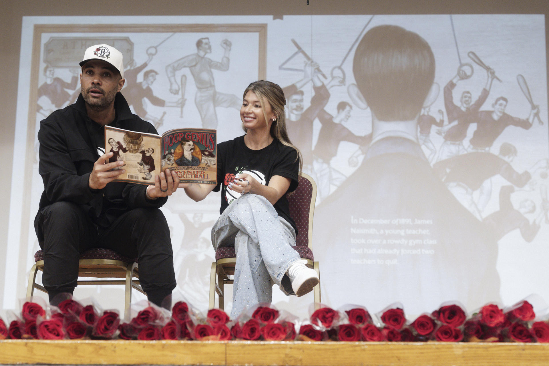 El entrenador Jordi Fernández durante la celebración de San Jordi en Brooklyn, fotografía cedida por Brookyin Nets. EFE/ Brooklyn Nets  /SOLO USO EDITORIAL NO VENTAS /SOLO DISPONIBLE PARA ILUSTRAR LA NOTICIA QUE ACOMPAÑA (CRÉDITO OBLIGATORIO)