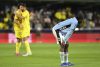 El centrocampista del Celta Ilaix Moriba al finalizar el encuentro de la jornada 32 de LaLiga que Villarreal CF y Celta de Vigo disputaron en el estadio de La Cerámica. EFE/Andreu Esteban
