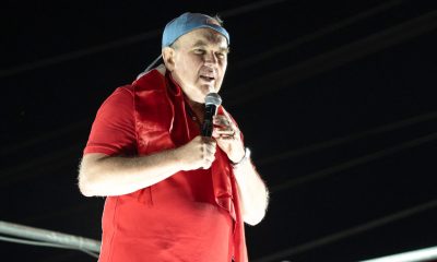 El ultraderechista Rafael López Aliaga del partido Renovación Popular habla este 19 de abril de 2026, en la Gran Marcha Defendamos la democracia, en Lima (Perú). EFE/ John Reyes